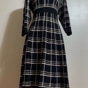 Elegant Black Plaid Knitted Dress – Perfect for Fall and Winter